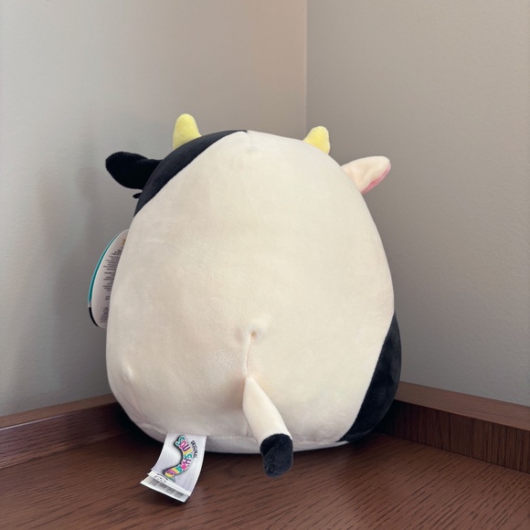Squishmallows 8" Connor the Cow (Pink Nose) 2020 Release - Picture 2 of 7